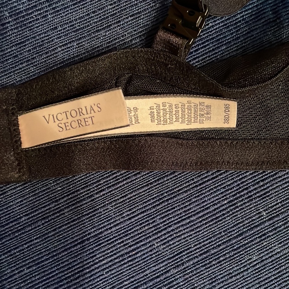 NWOT Victorias Secret 38D Star Pattern Push up bra adj straps with crossback - Picture 4 of 9